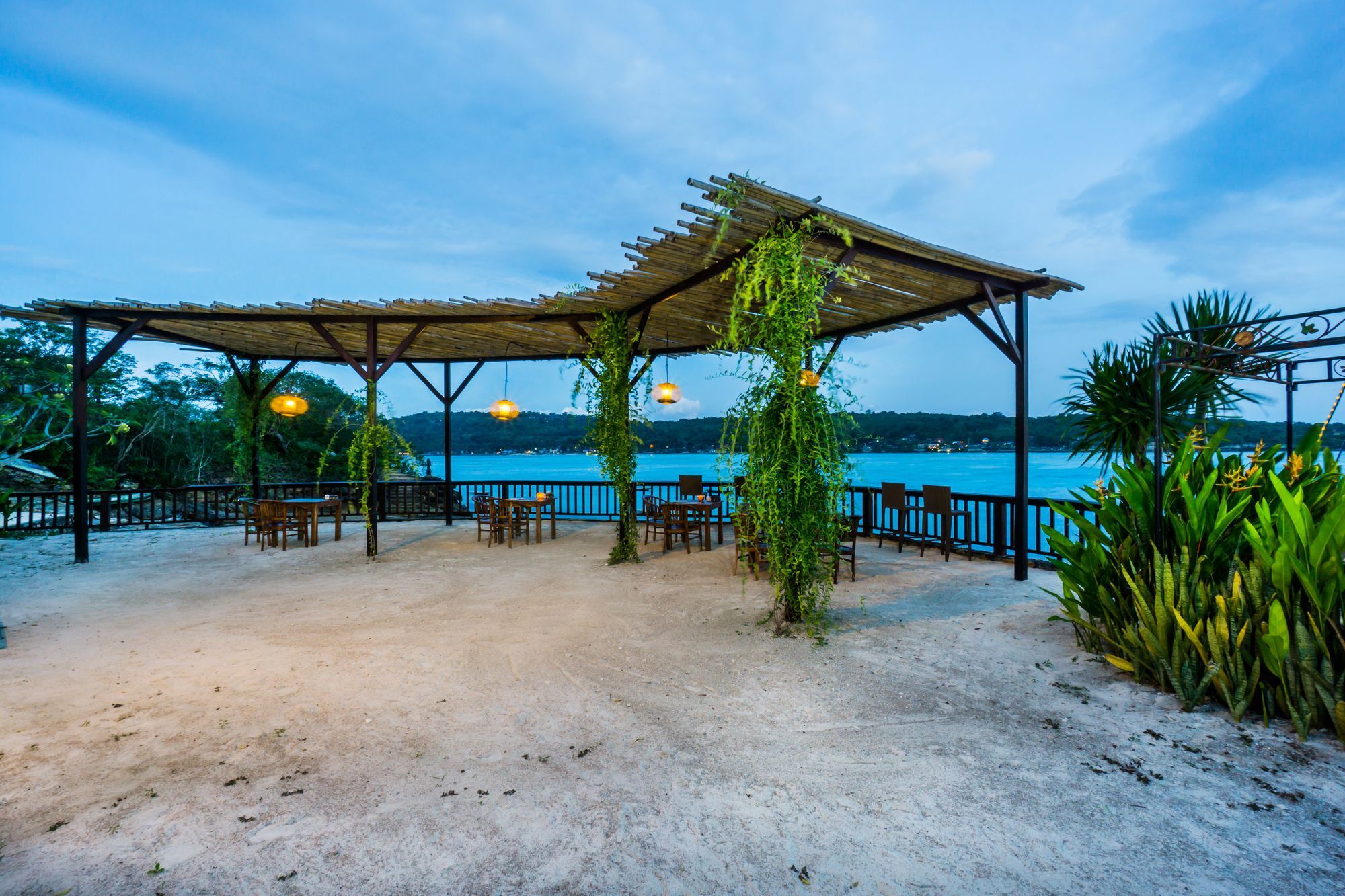 Laguna Reef Huts Nusa Lembongan  Bagian luar foto