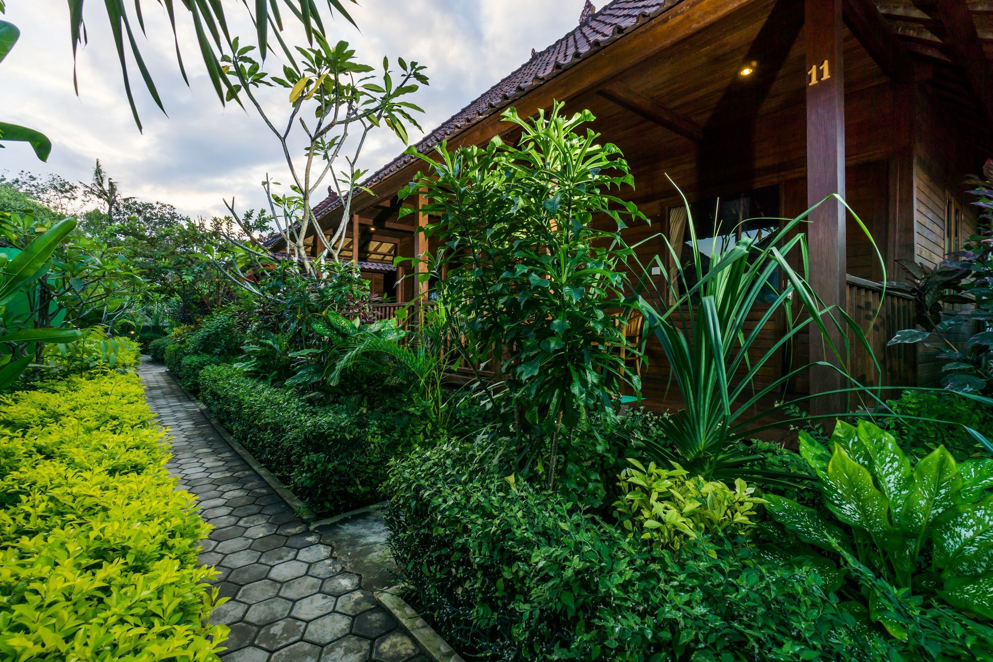 Laguna Reef Huts Nusa Lembongan  Bagian luar foto